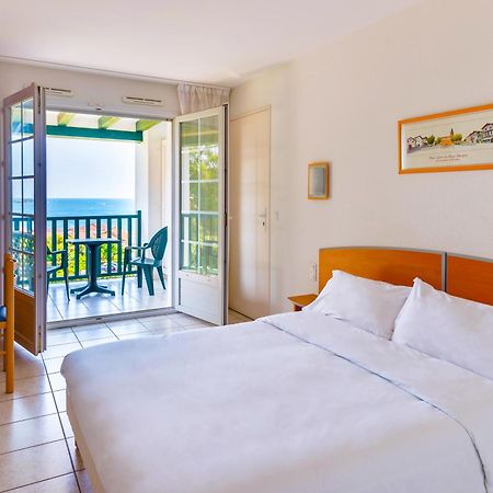 Azureva Hendaye Hotel ภายนอก รูปภาพ