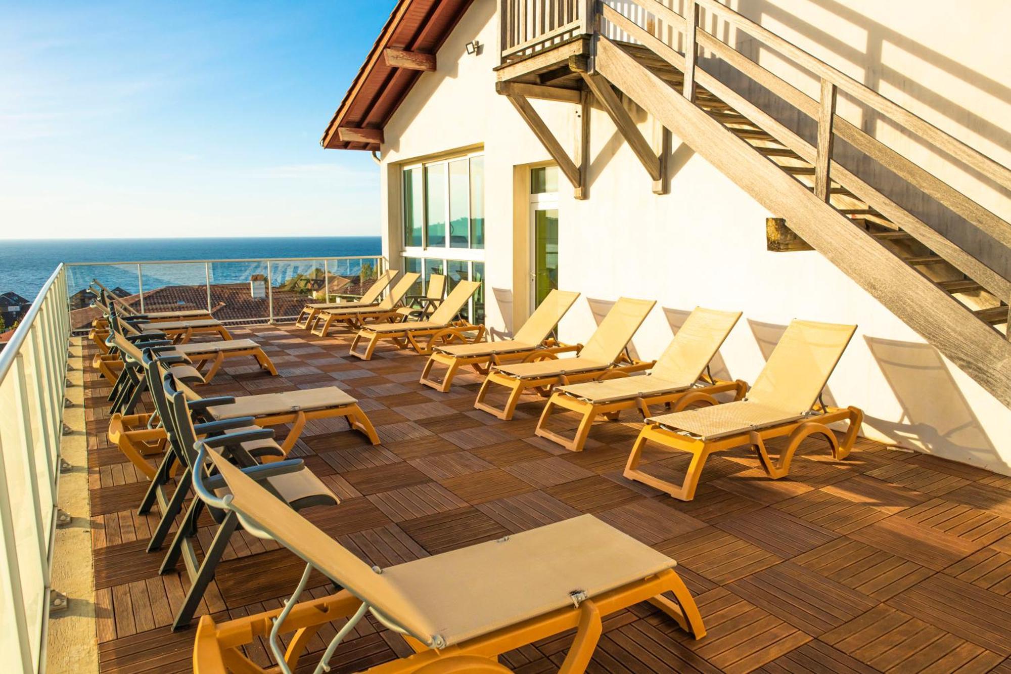 Azureva Hendaye Hotel ภายนอก รูปภาพ