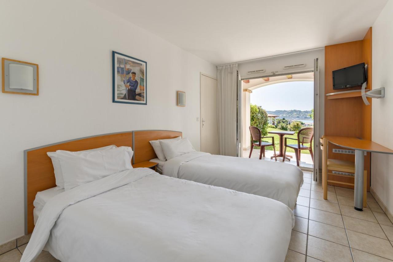 Azureva Hendaye Hotel ภายนอก รูปภาพ